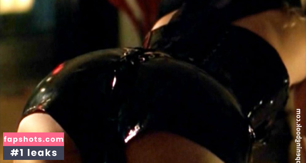 Simone Hanselmann gallery photo #53