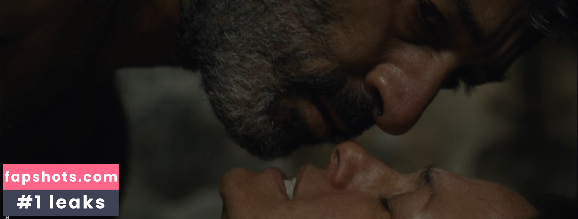 Simone Lahbib nude babe gallery