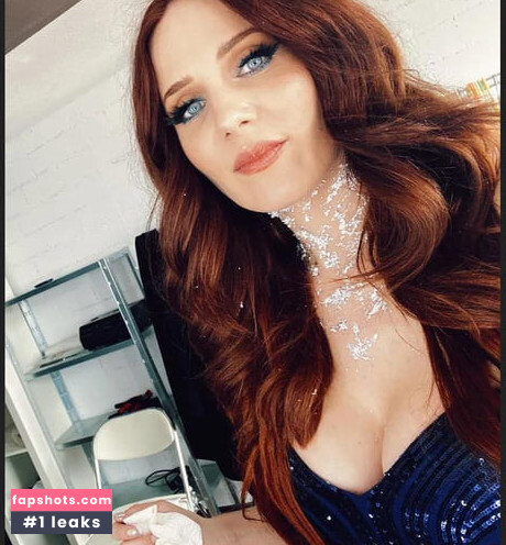 Simone Simons gallery photo #14