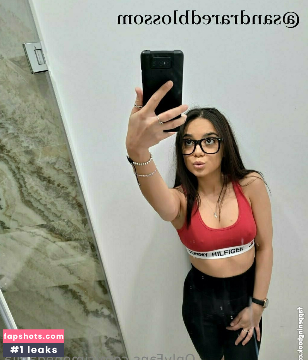simonedahlia Nude Leaks OnlyFans Photos #31 - LeakJerk