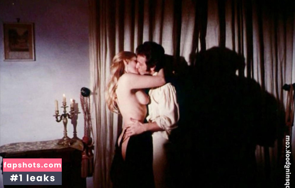 Simonetta Vitelli Filtración Desnuda OnlyFans Foto #10 - Fapshots