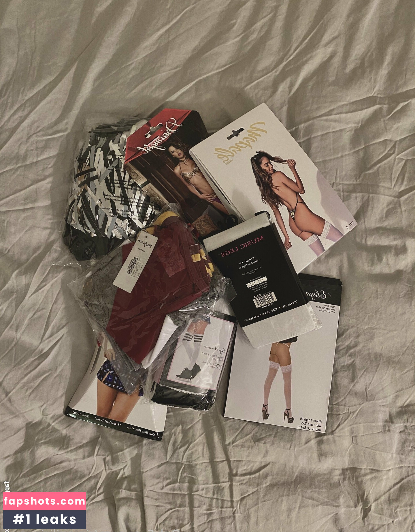 simoniliciousxxx Nude Leaks OnlyFans Photos #23 - LeakJerk