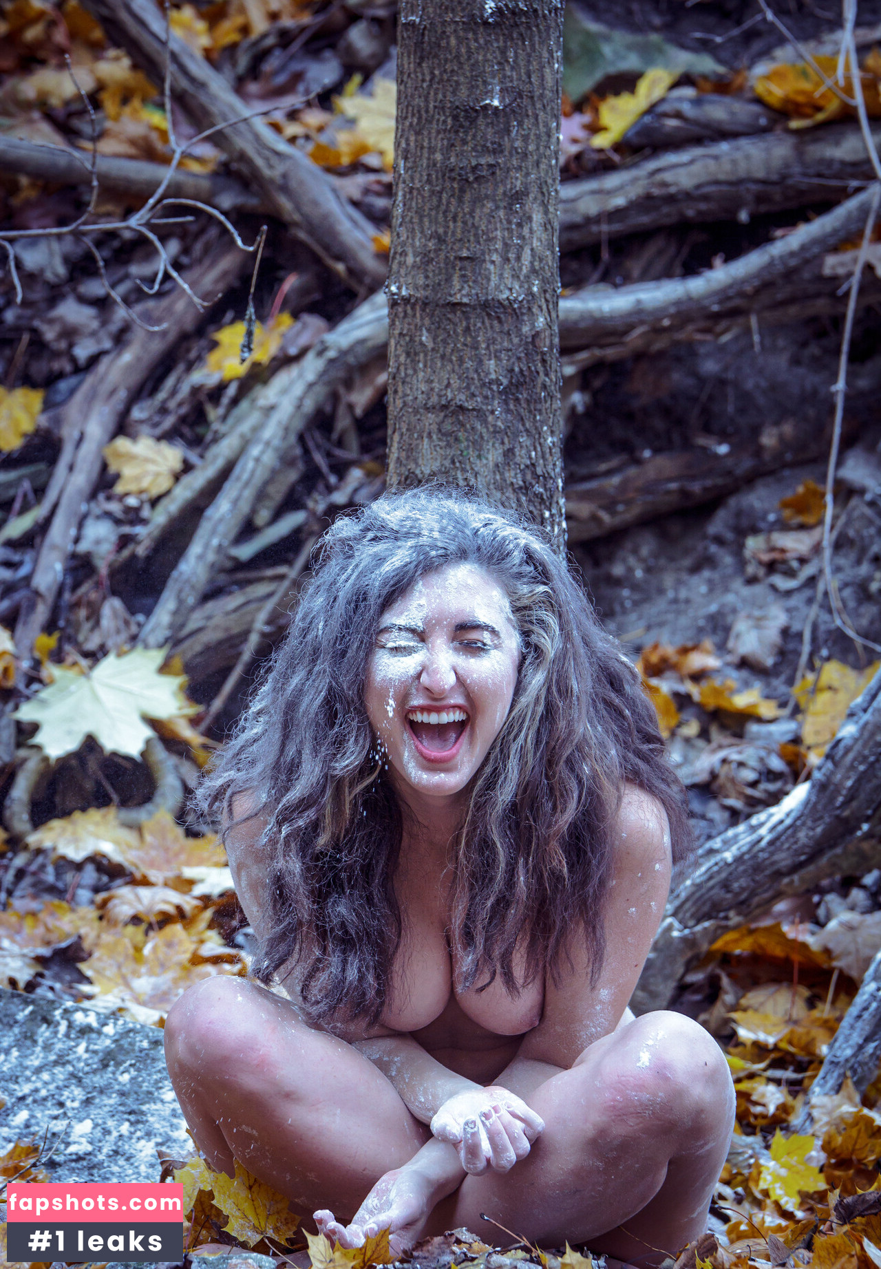 simonsaysarah nude babe gallery