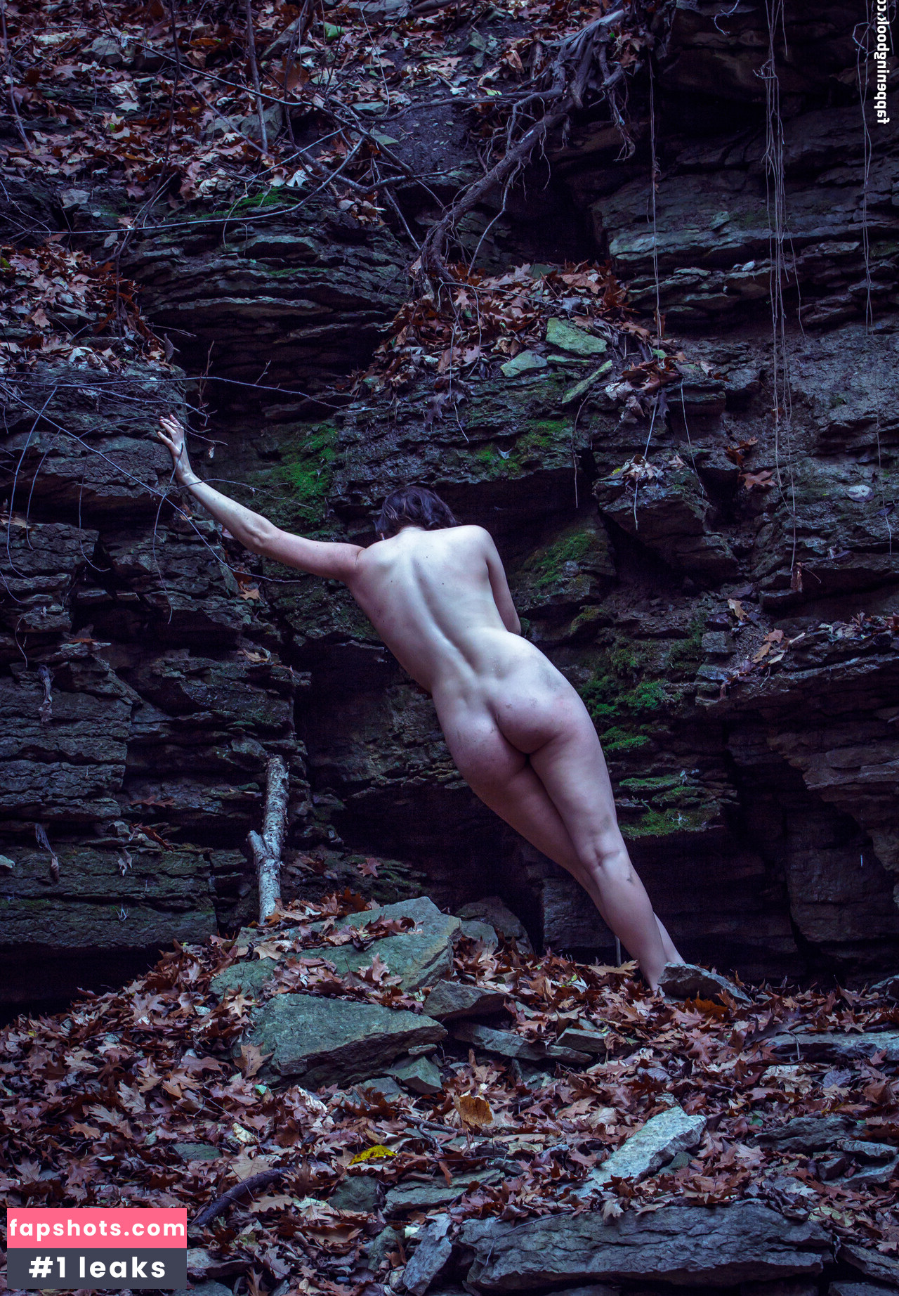 simonsaysarah Nude Leaks OnlyFans Photos #5 - LeakJerk