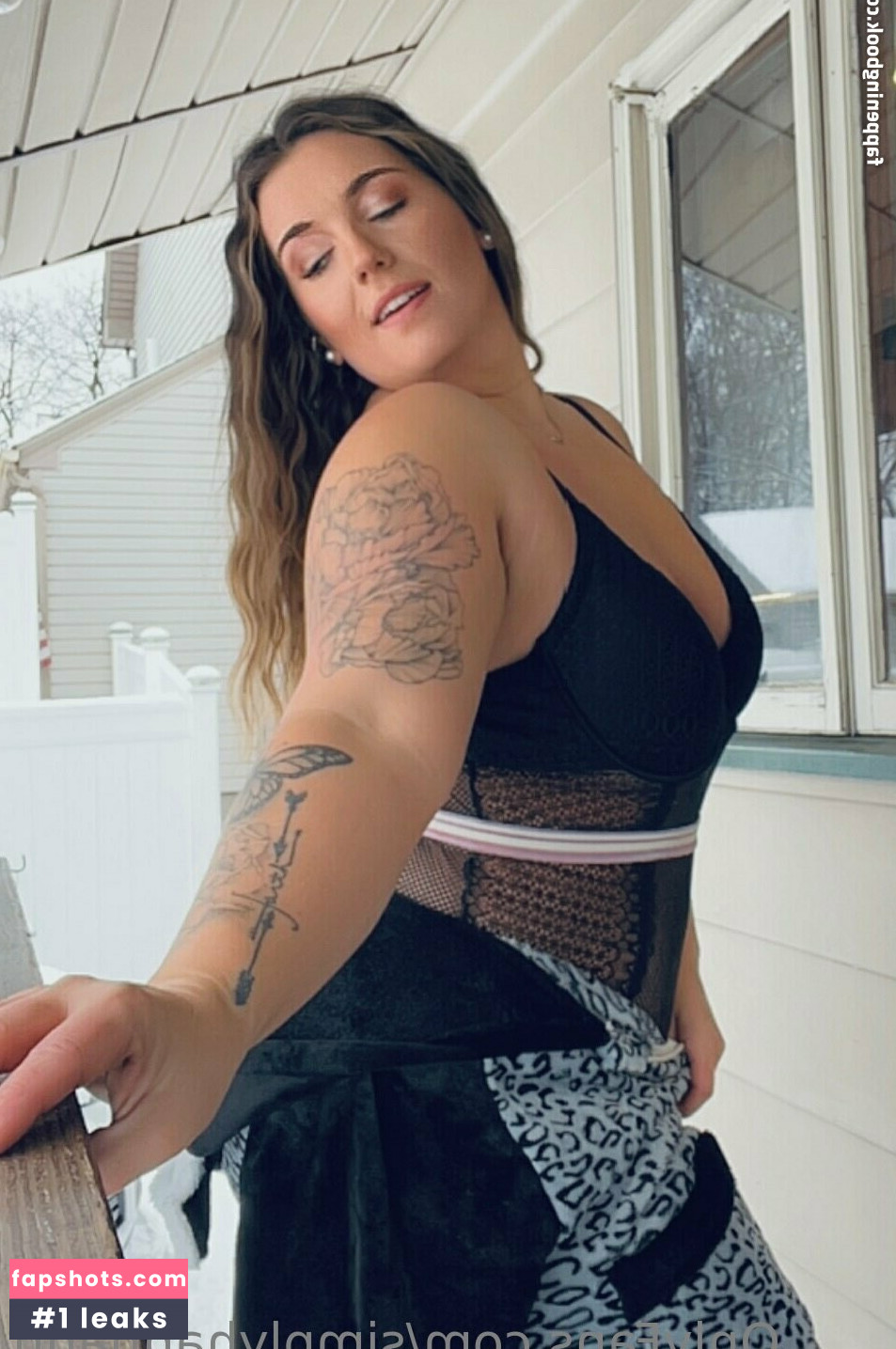 simplyhannahh gallery photo #3