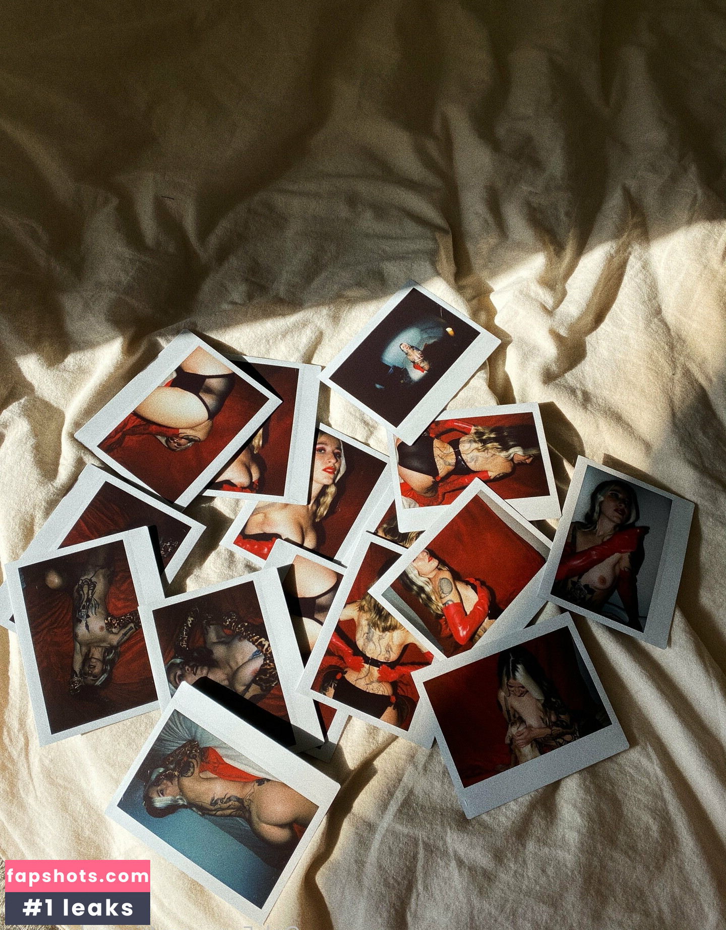 simpwhisperer gallery photo #6