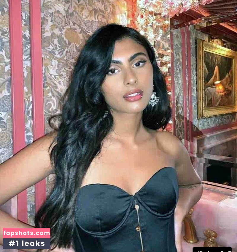 Simran Randhawa gallery photo #14