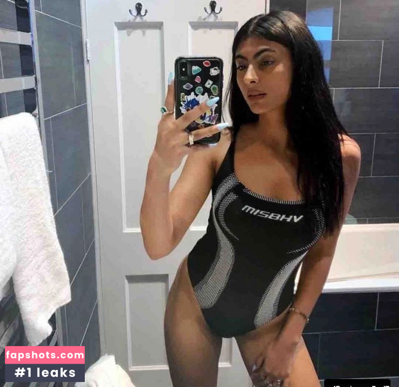 Simran Randhawa gallery photo #8