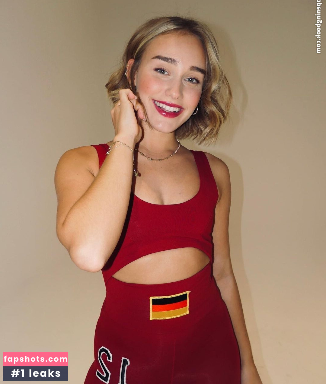 Sina Deinert gallery photo #2