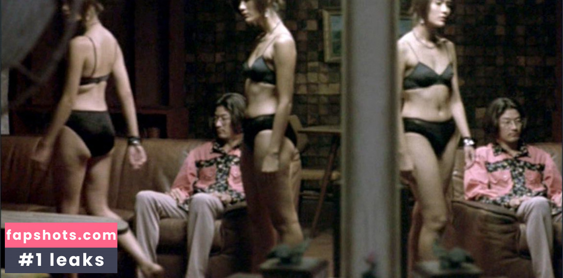 Sinitta Boonyasak gallery photo #4