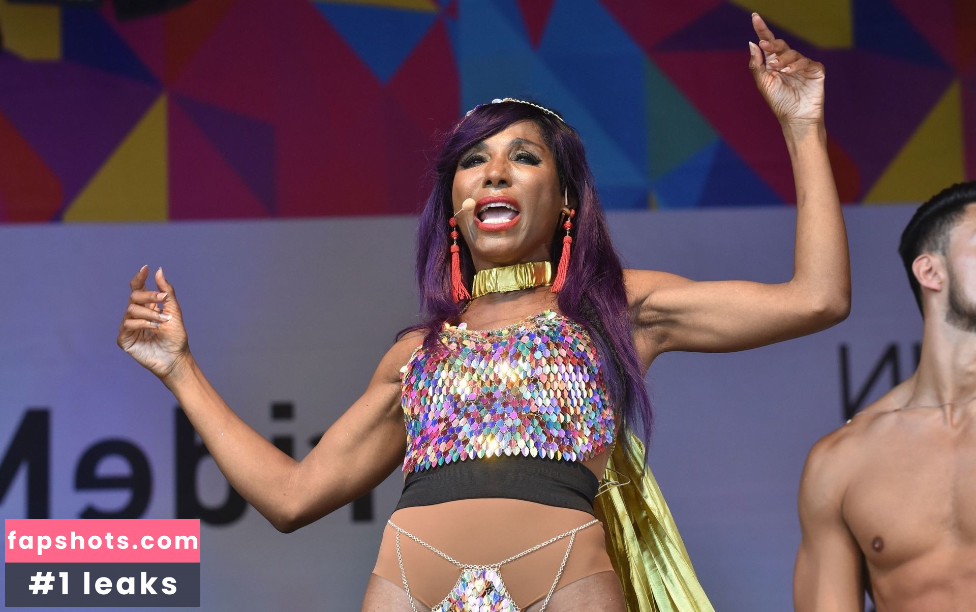 Sinitta gallery photo #73