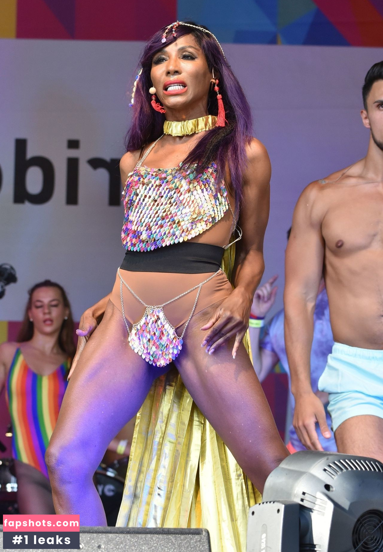 Sinitta gallery photo #76