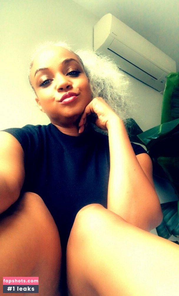 Sinnamon Love gallery photo #43