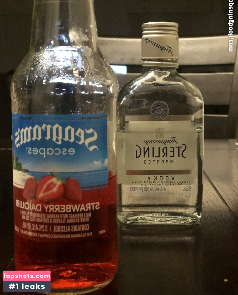 Sinnamon Love gallery photo #58