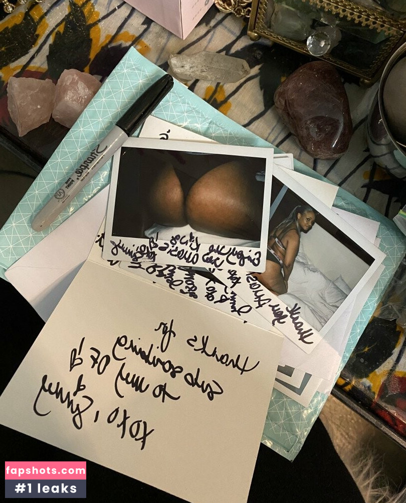 Sinnamon Love gallery photo #9