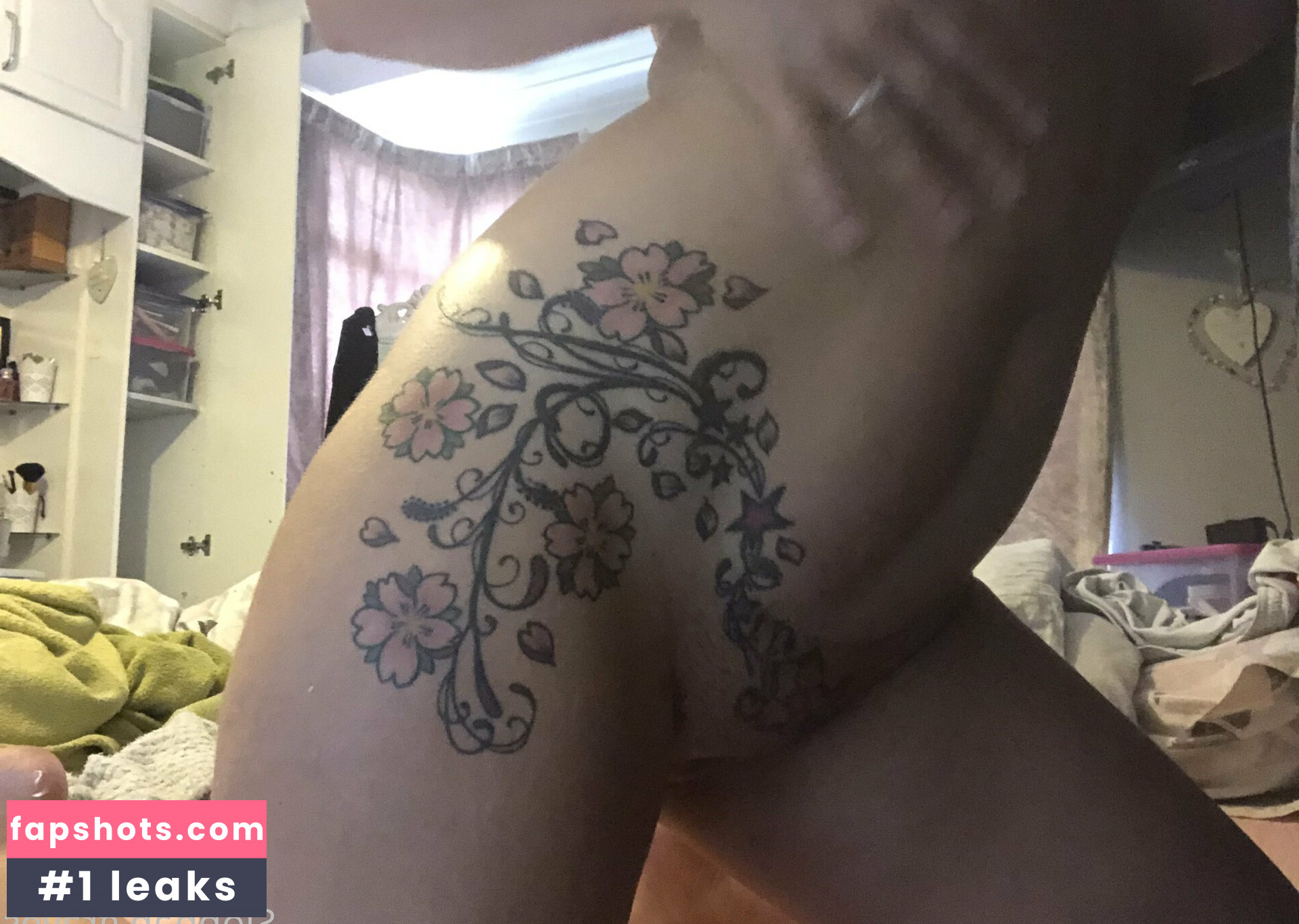 Siobhan Graves gallery photo #6