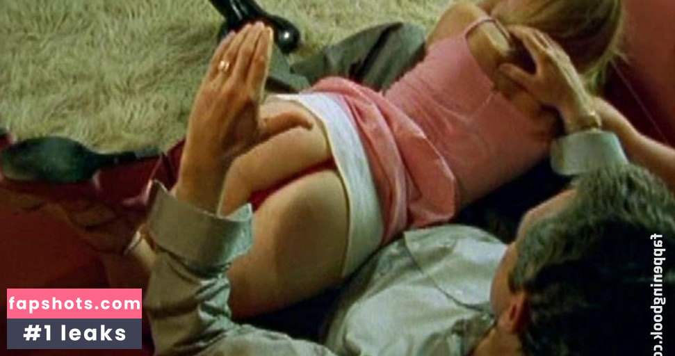 Sirena Irwin gallery photo #4