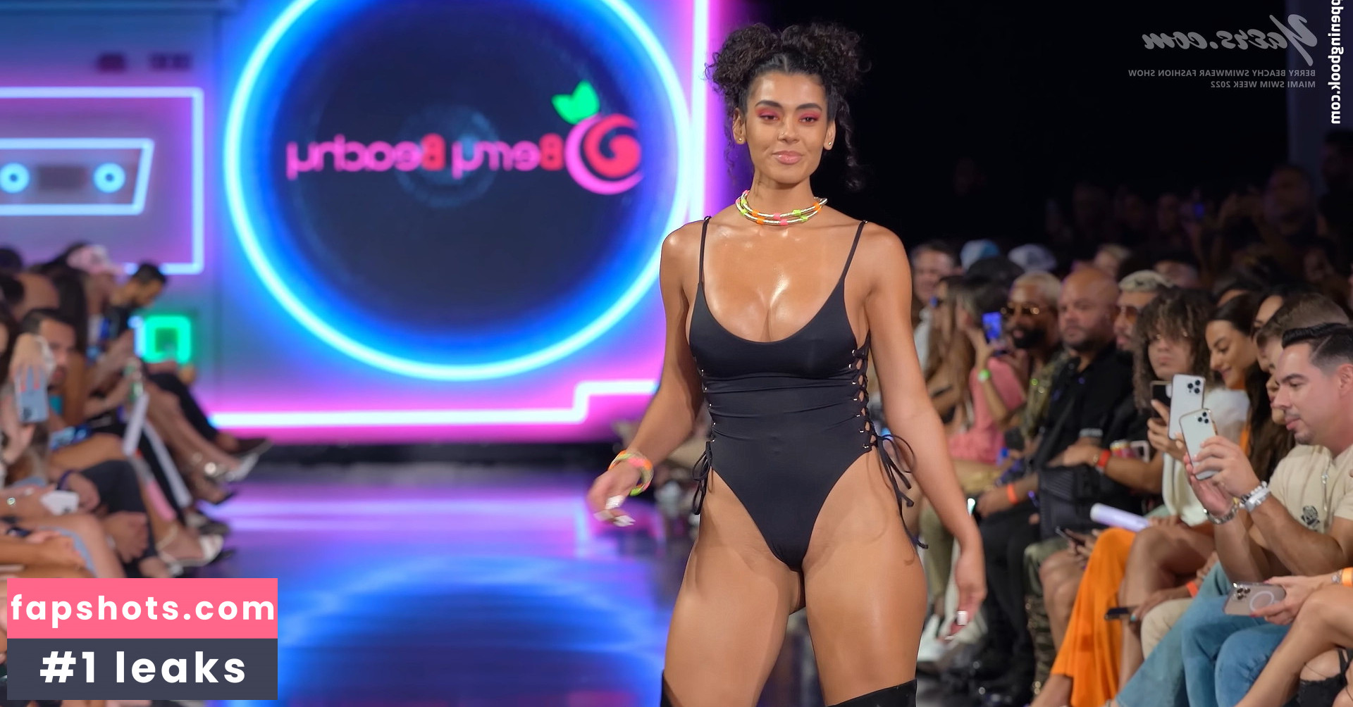 Sirena Marie Nude Leaks OnlyFans Photos #29 - LeakJerk