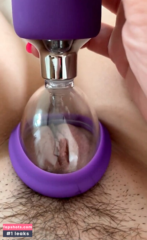 Siri Dahl Nude Leaks OnlyFans - Fapshots