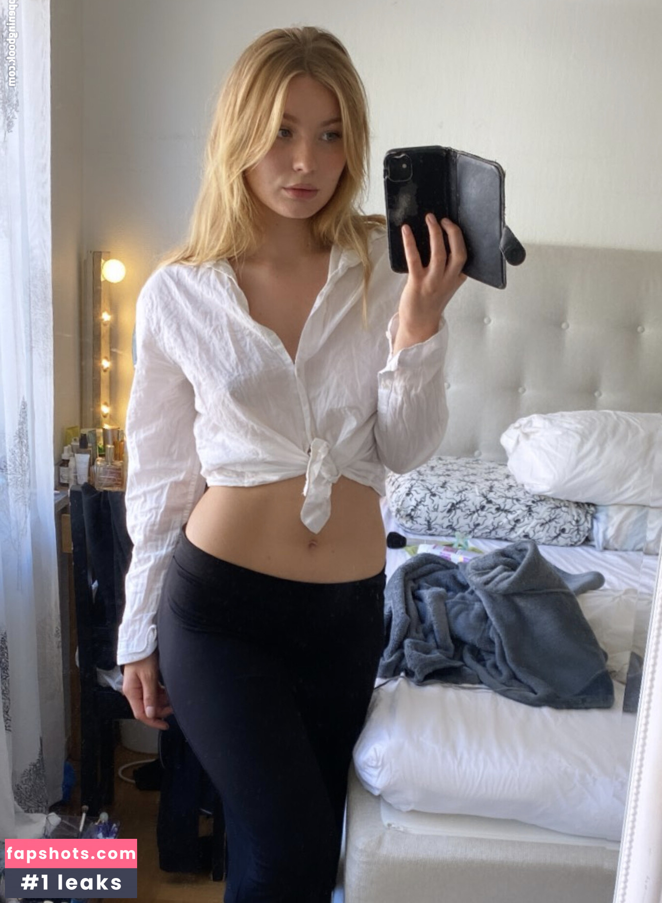 Siri54 gallery photo #13