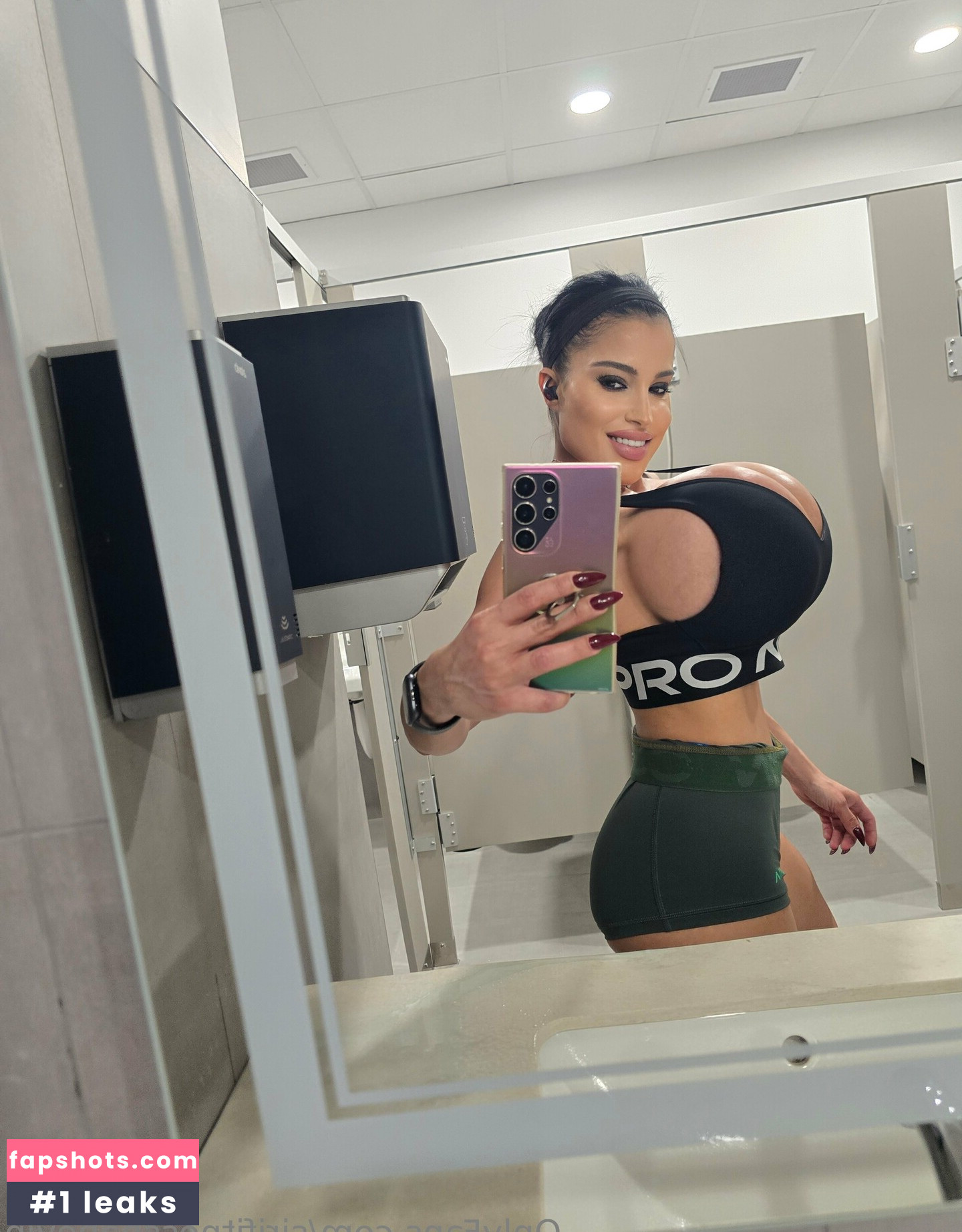 sirifitnessbabevip gallery photo #82