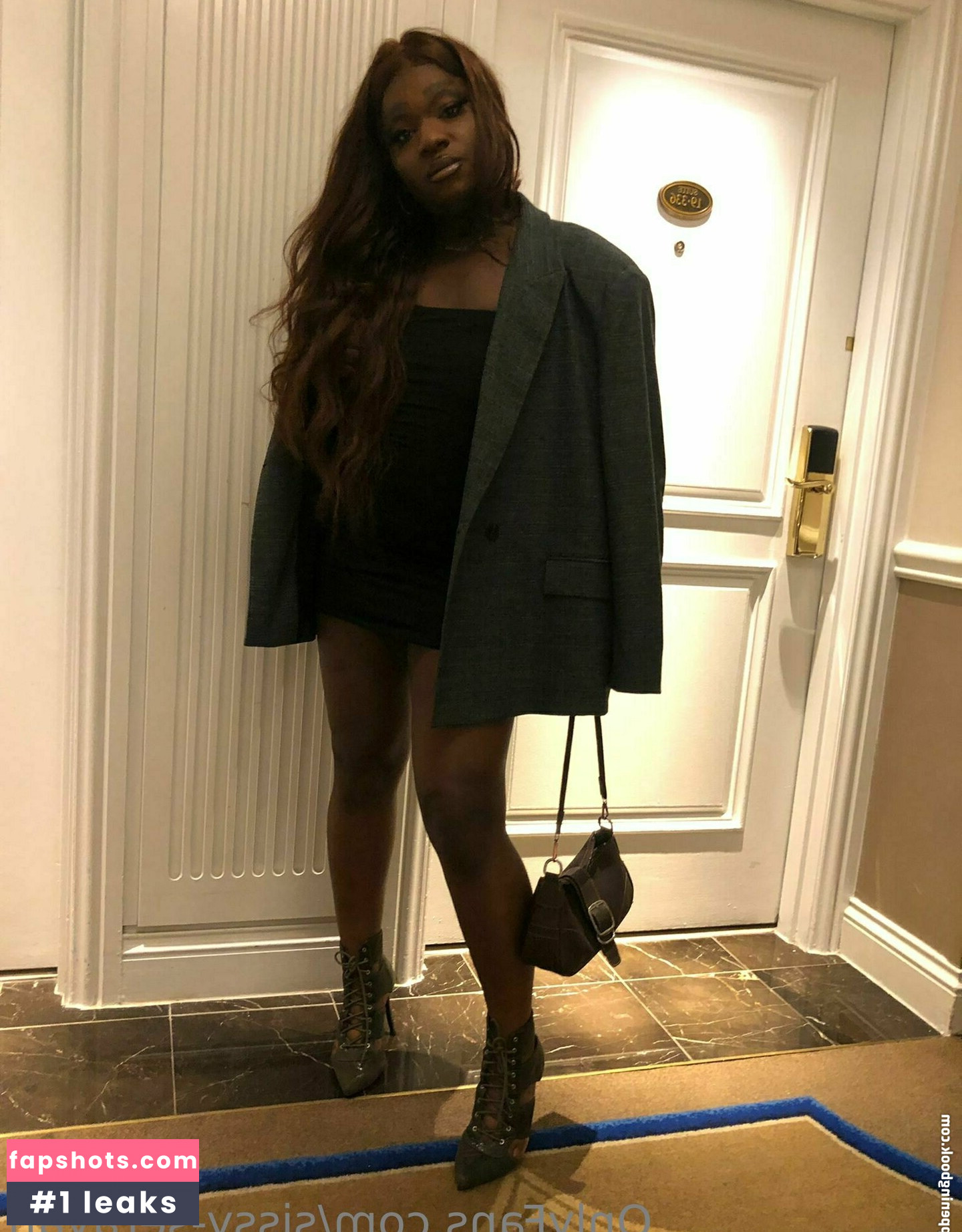 sissy-serayah gallery photo #20