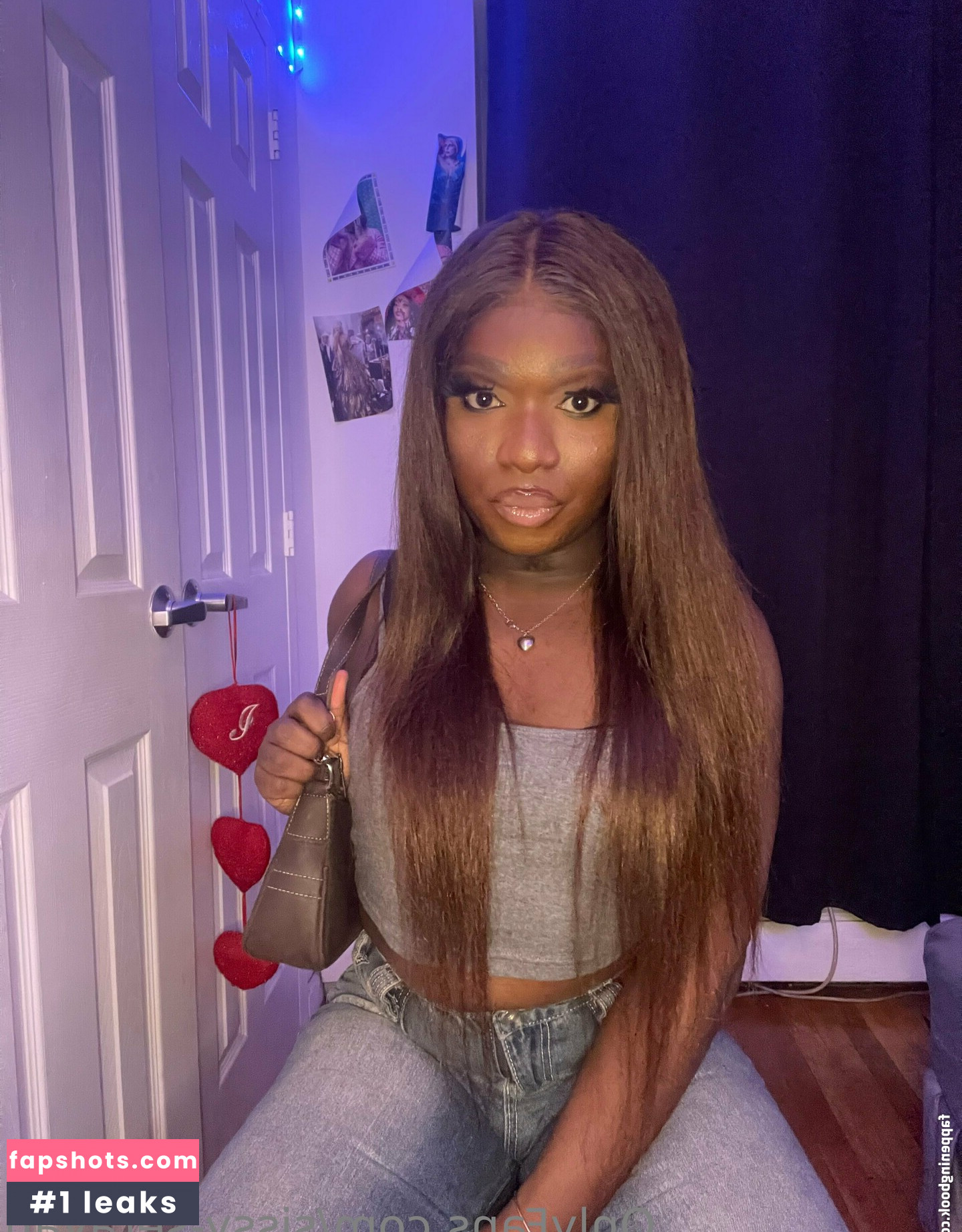 sissy-serayah gallery photo #4