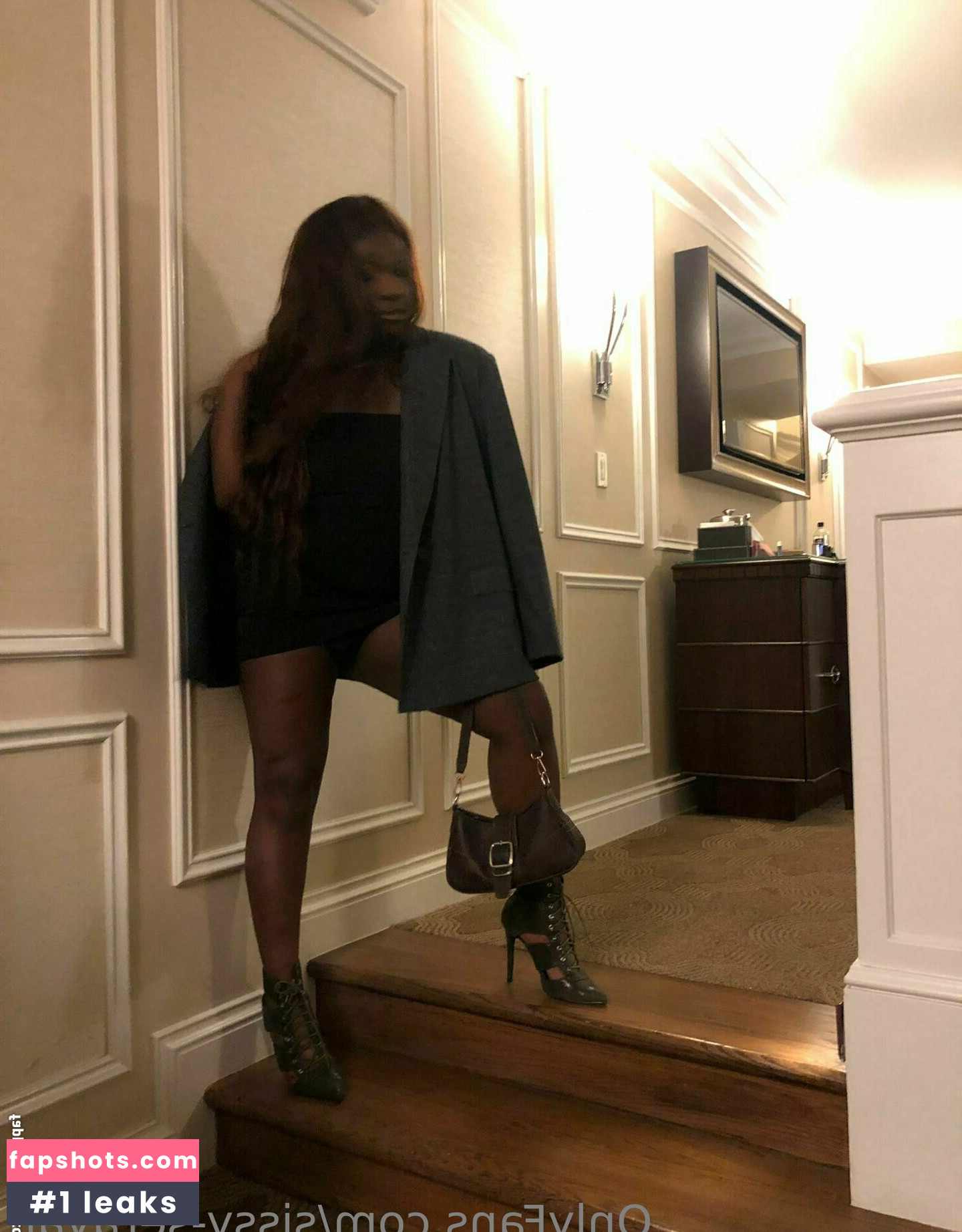 sissy-serayah gallery photo #10