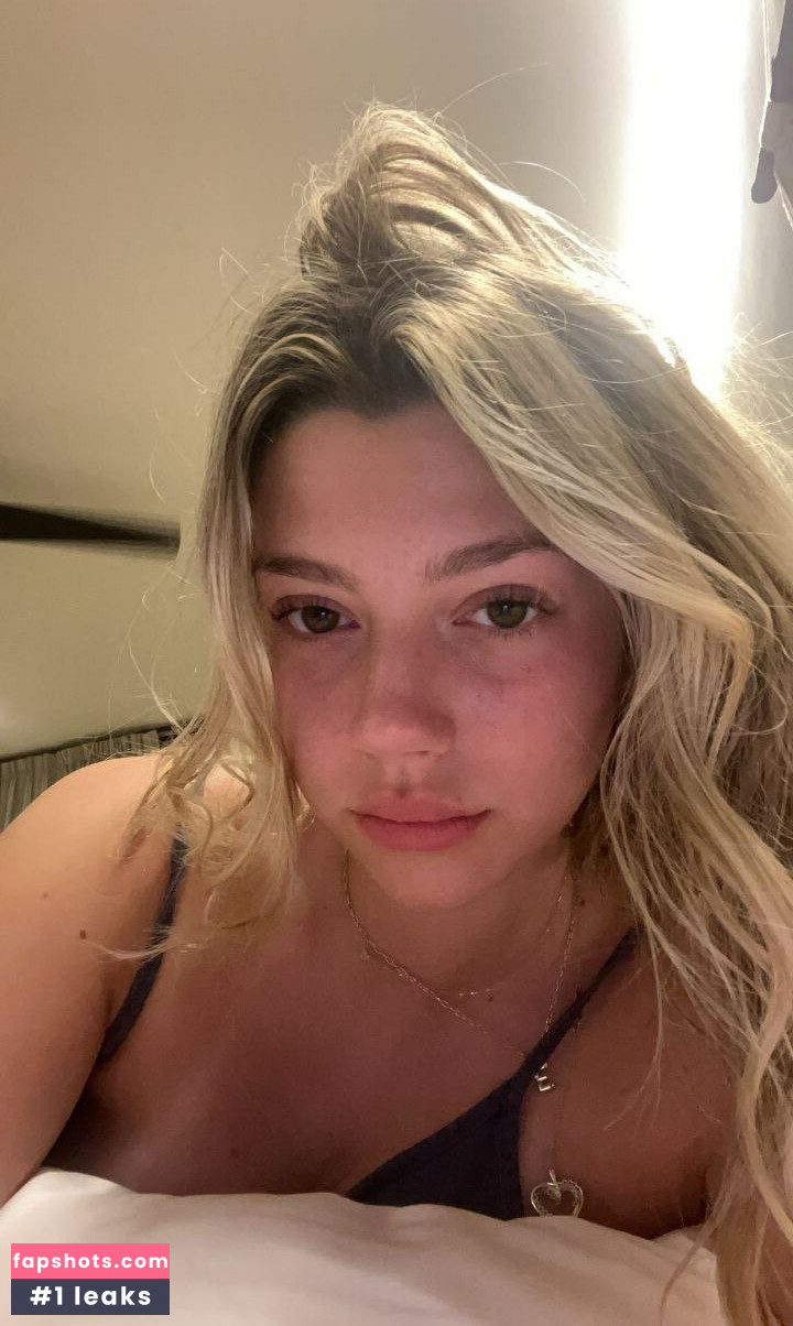 Sissy Sheridan gallery photo #17