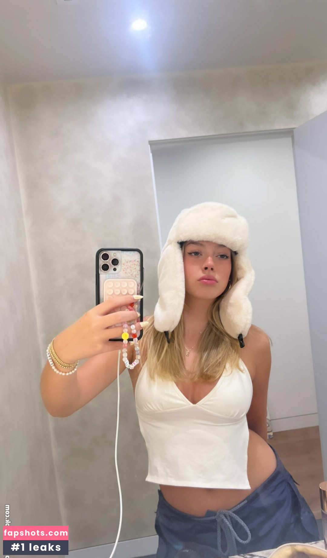 Sissy Sheridan gallery photo #28