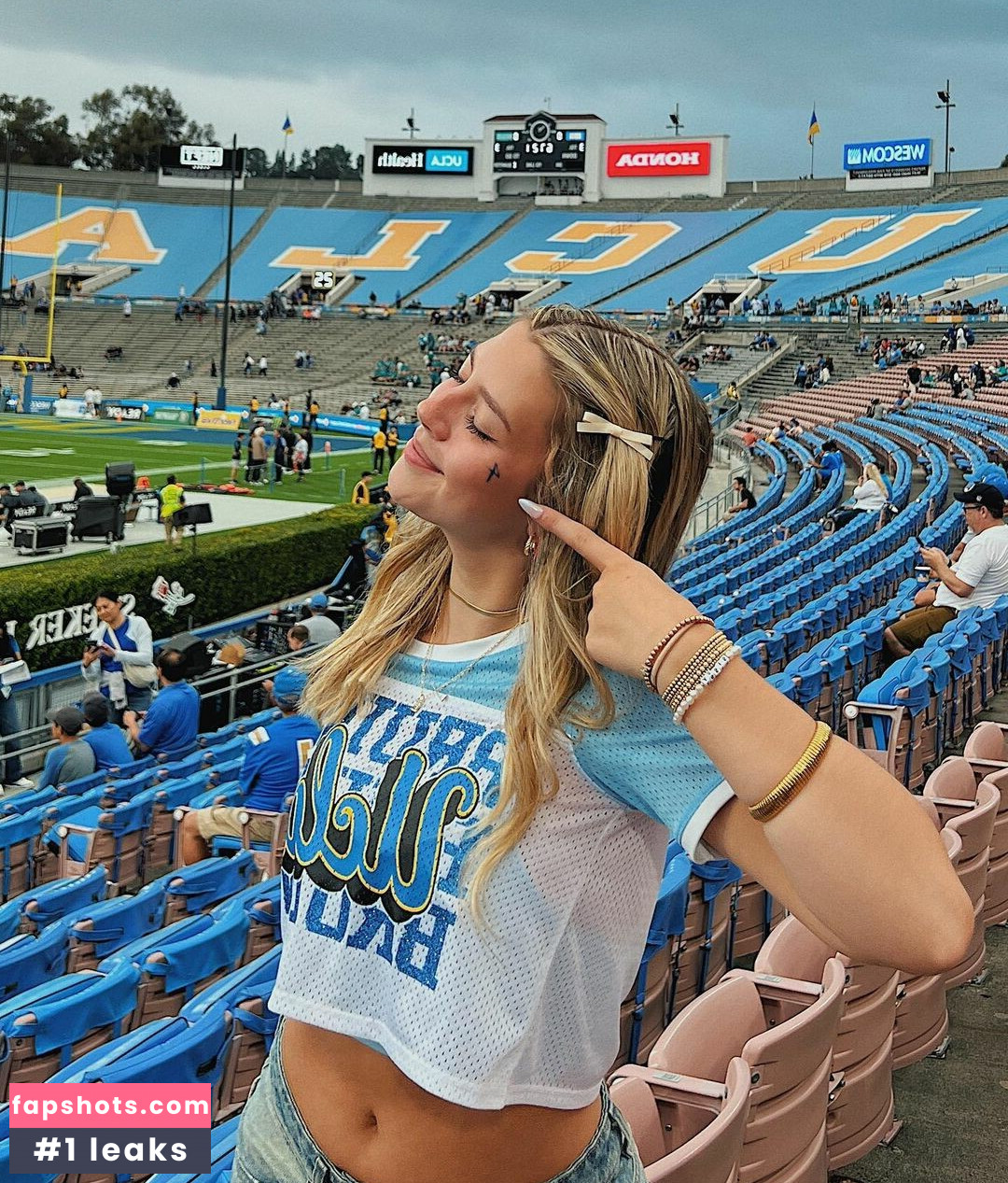 Sissy Sheridan gallery photo #31