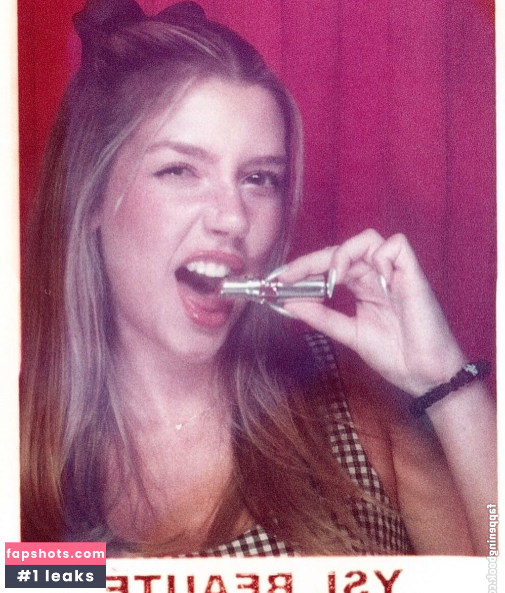 Sissy Sheridan gallery photo #45