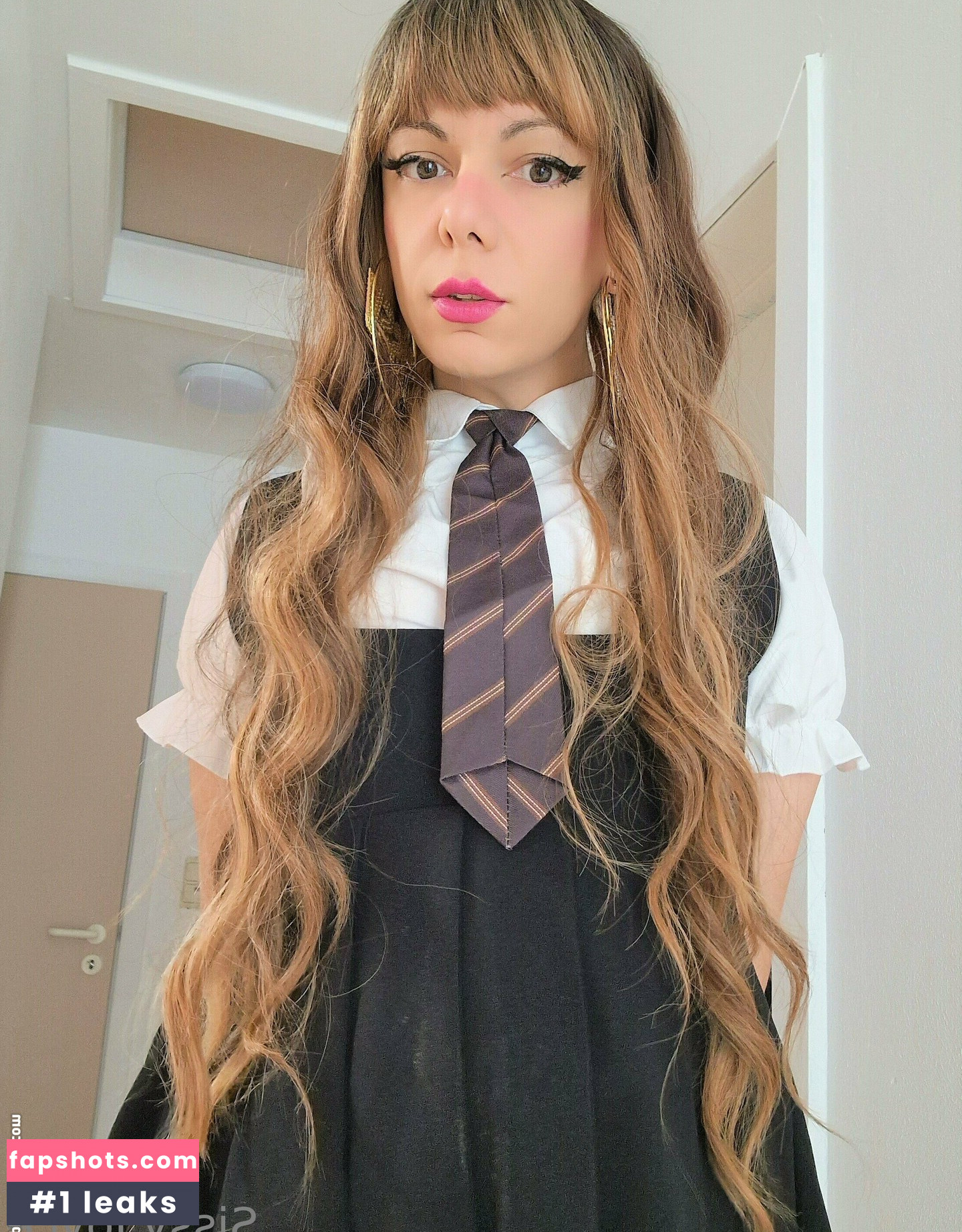 SissyJoyce gallery photo #75