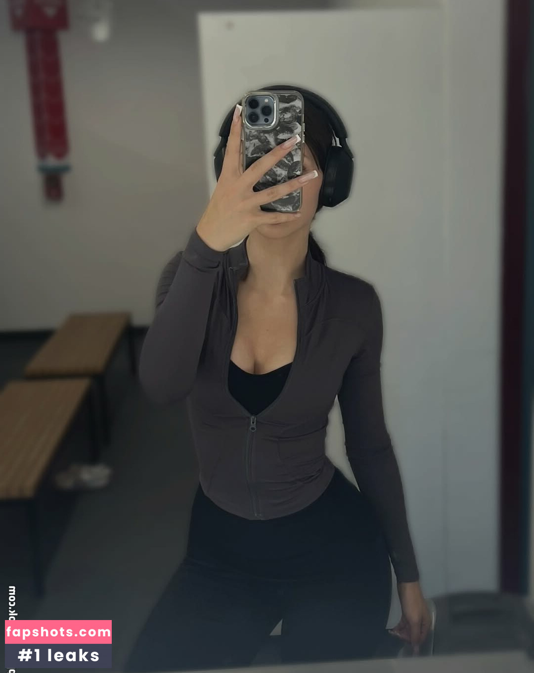 sister_itachi Nude Leaks OnlyFans Photos #8 - LeakJerk