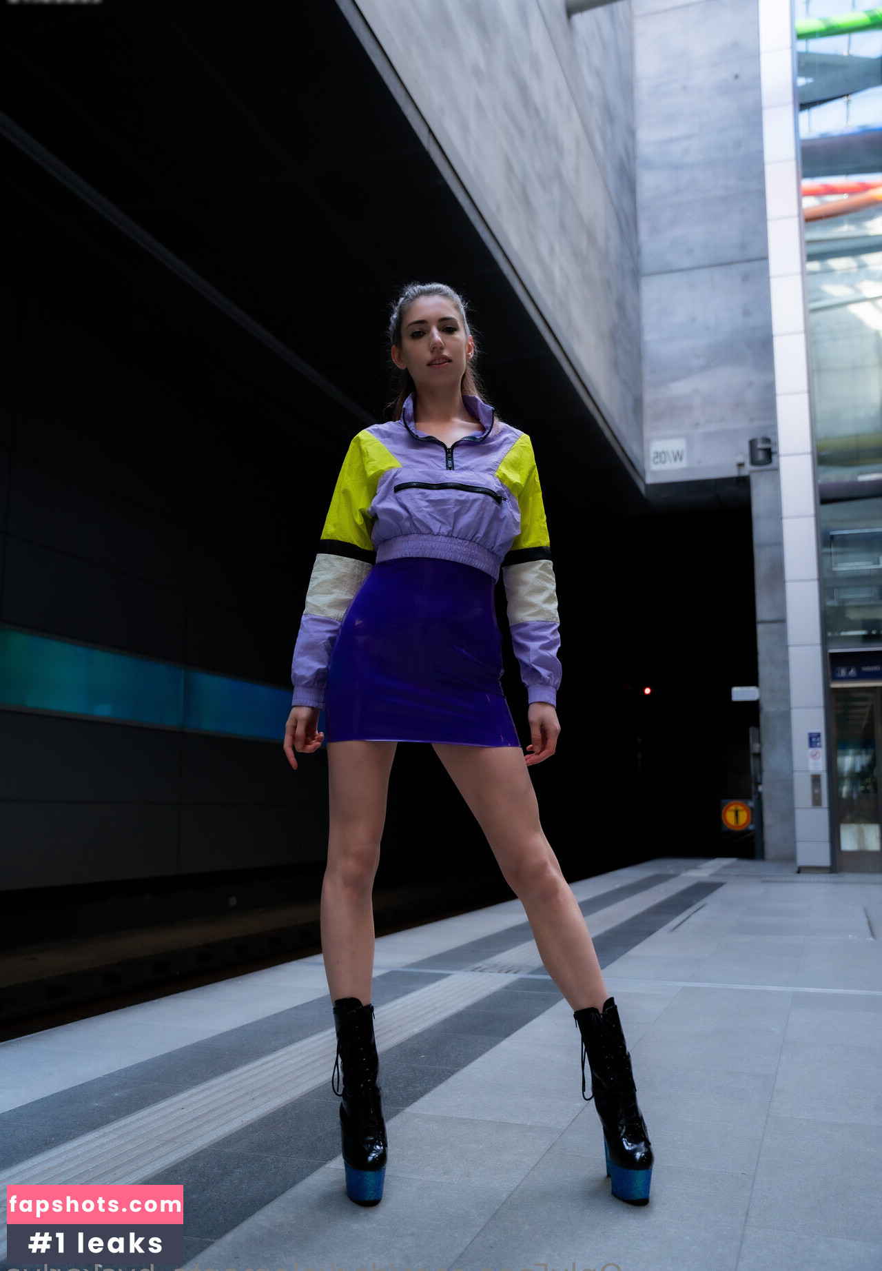 Skarlya gallery photo #17