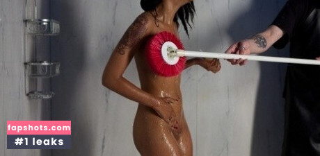 Skin Diamond gallery photo #35