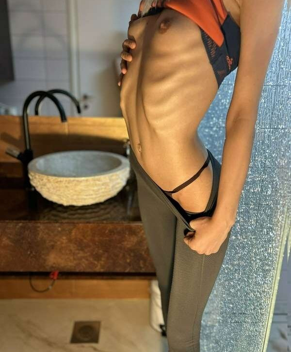 skinny-ver1-0 Nahé úniky fotek pouze od fanoušků #968 - Fapshots