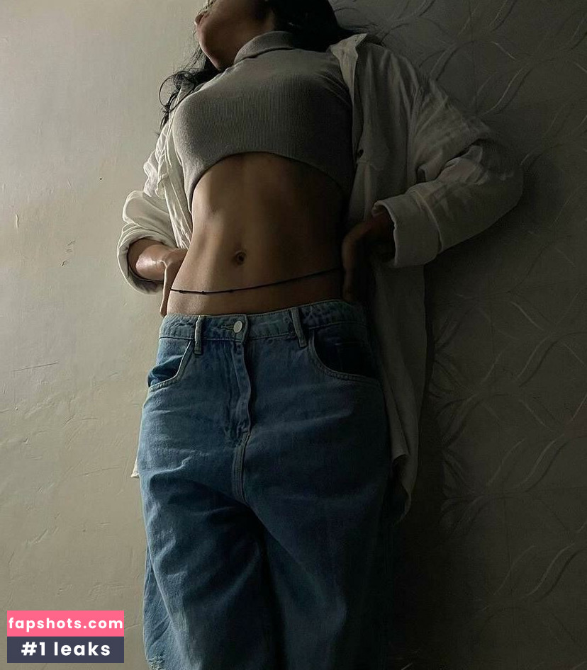 SkinnyWaist_FitBabe gallery photo #3