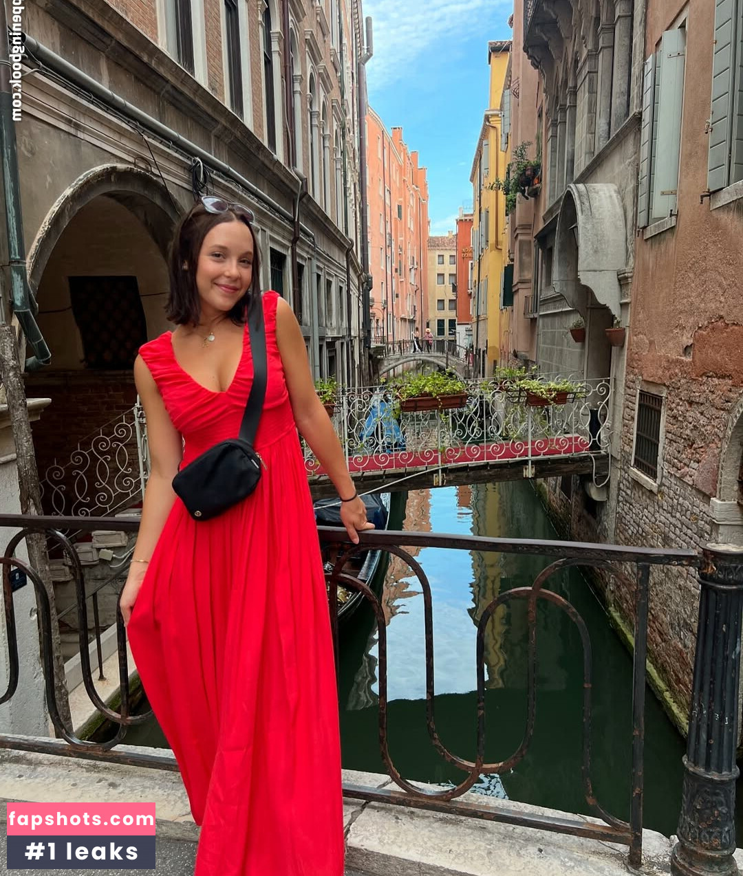 Sky Naomi Smith gallery photo #9