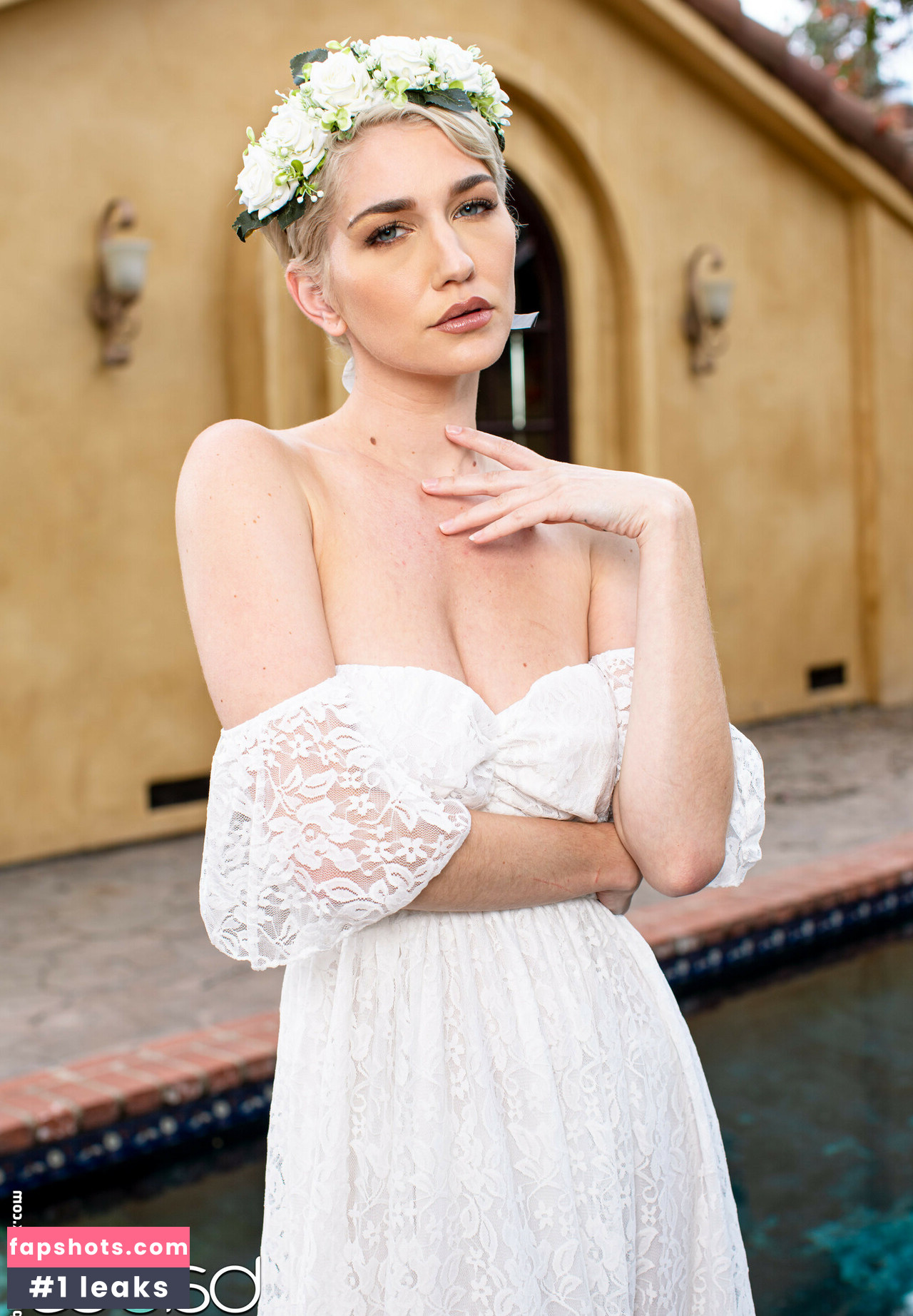 Skye Blue gallery photo #58