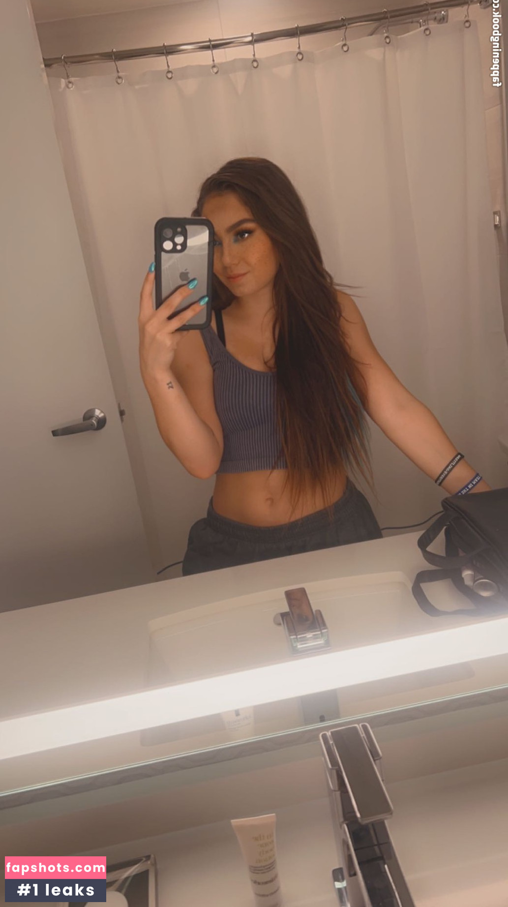 Skye Dolecki gallery photo #137