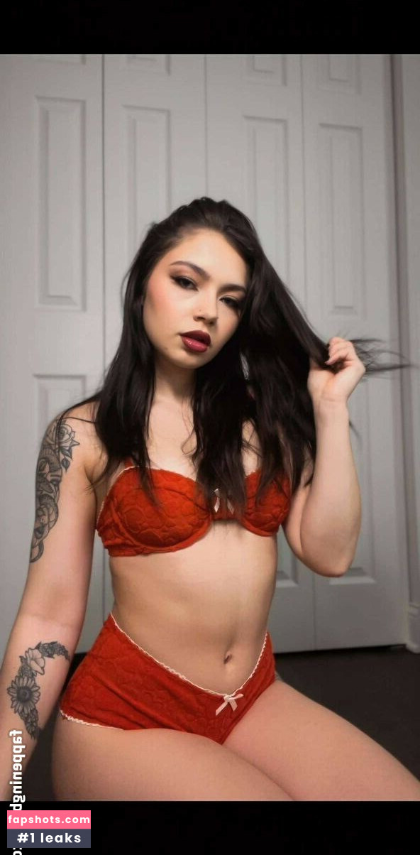 Skye Dolecki gallery photo #6