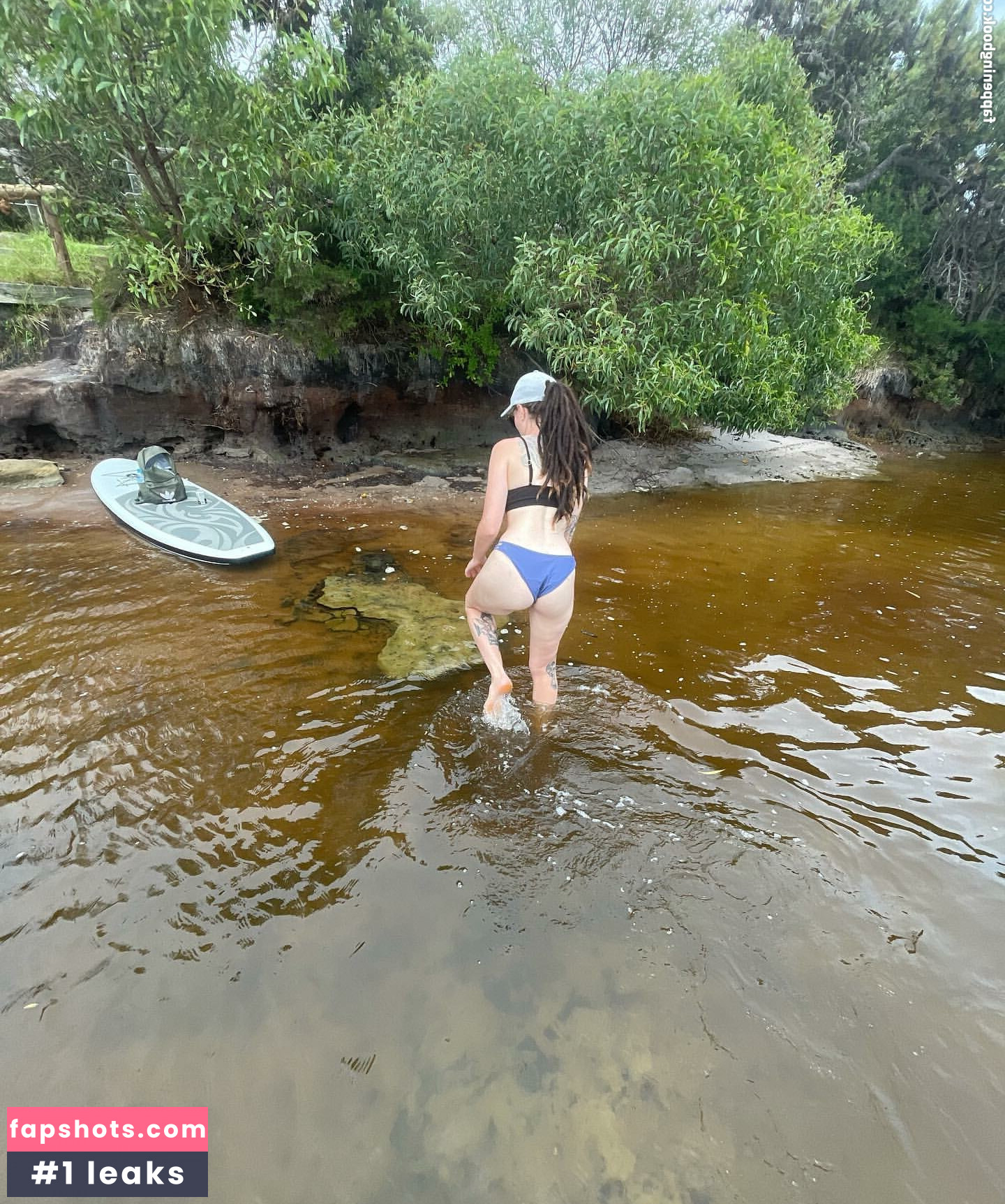 Skye Sharp gallery photo #29