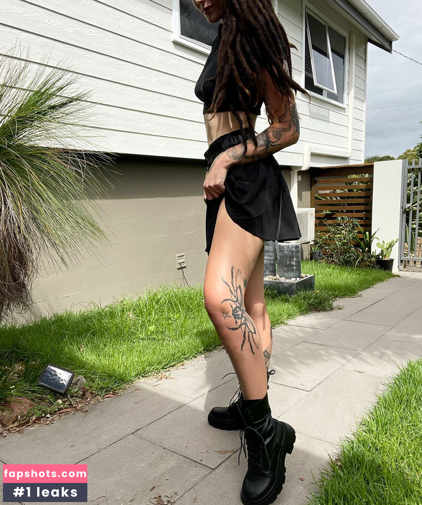 Skye Sharp gallery photo #40