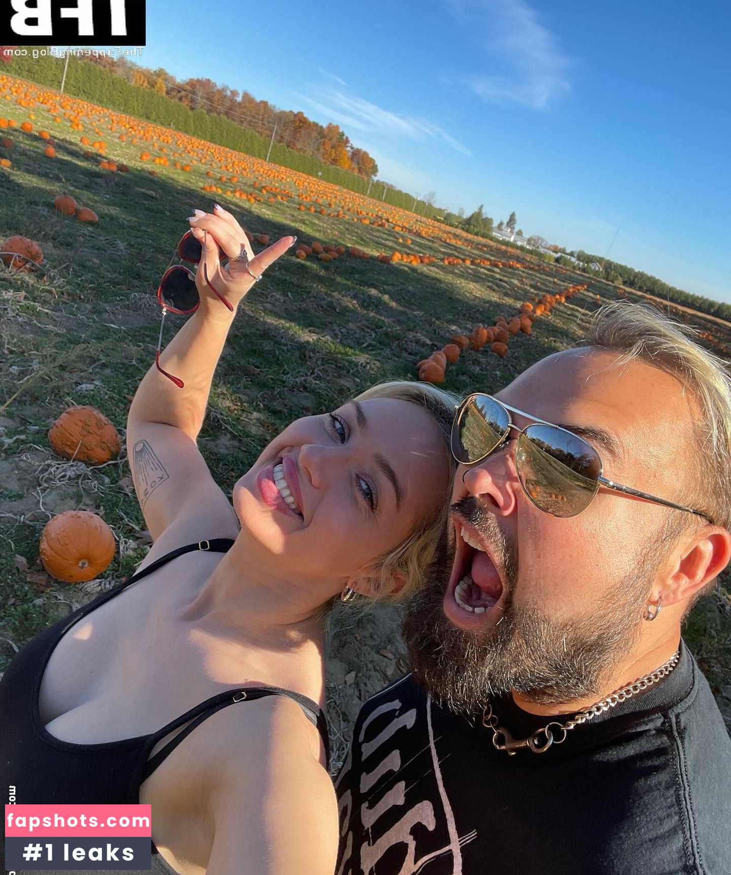 Skye Sweetnam gallery photo #24