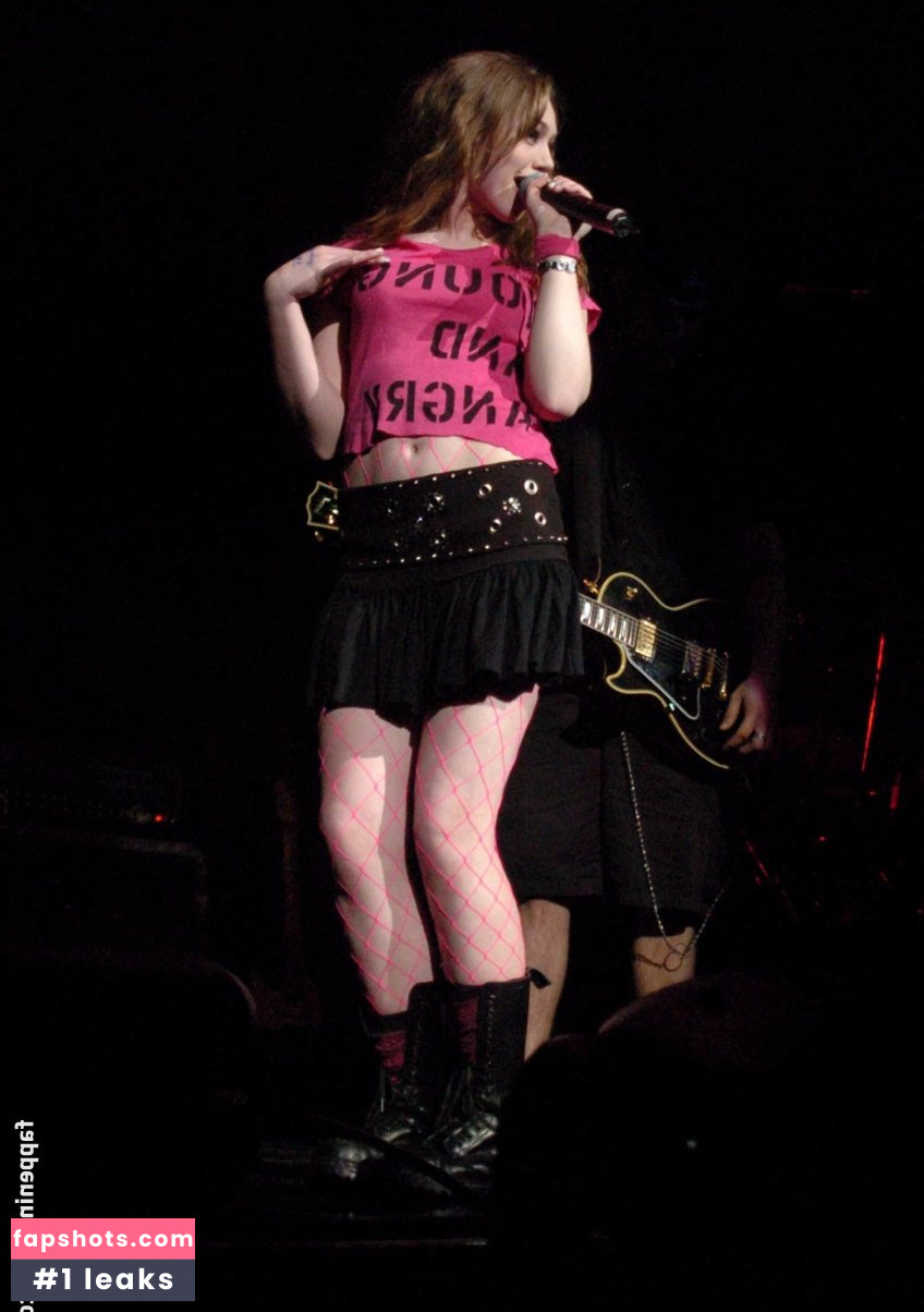 Skye Sweetnam gallery photo #47