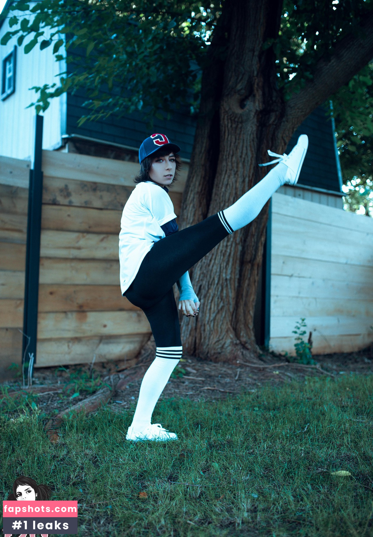 Skyhook Nova nude babe gallery