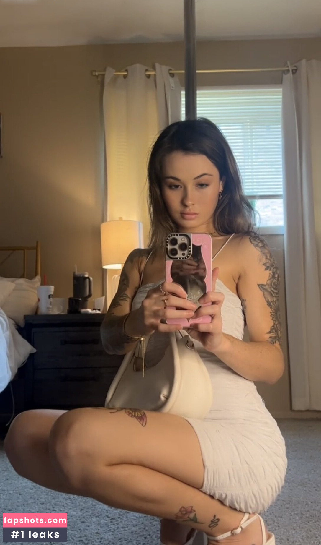 SkylaIce gallery photo #16