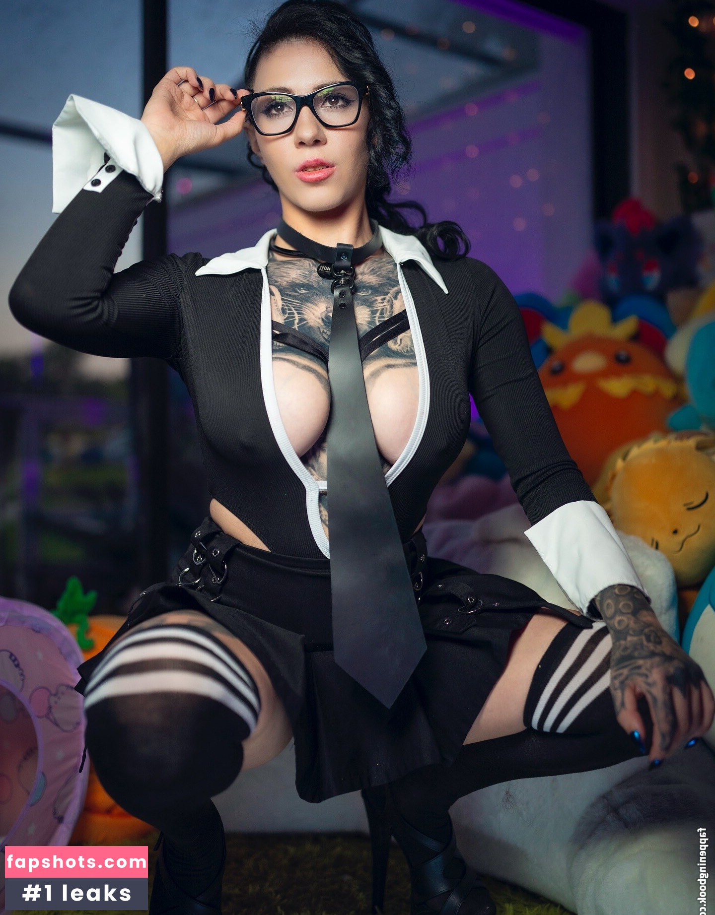 Skylar Calico gallery photo #2