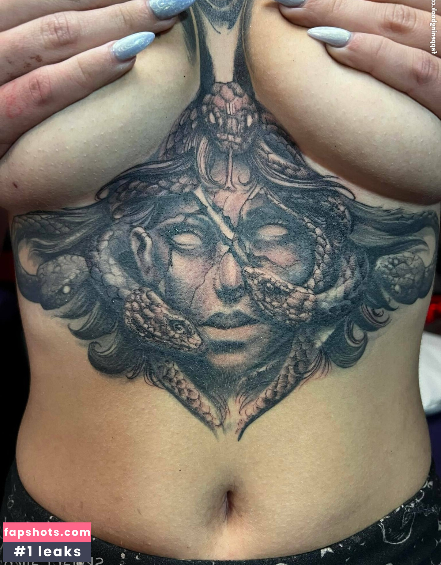 Skylar Calico gallery photo #15